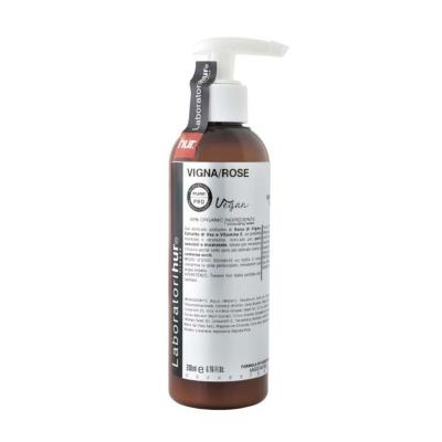 Vigna/Rose 33 MILK/Деликатное очищающее молочко с маслом виноградных косточек и витамином C.